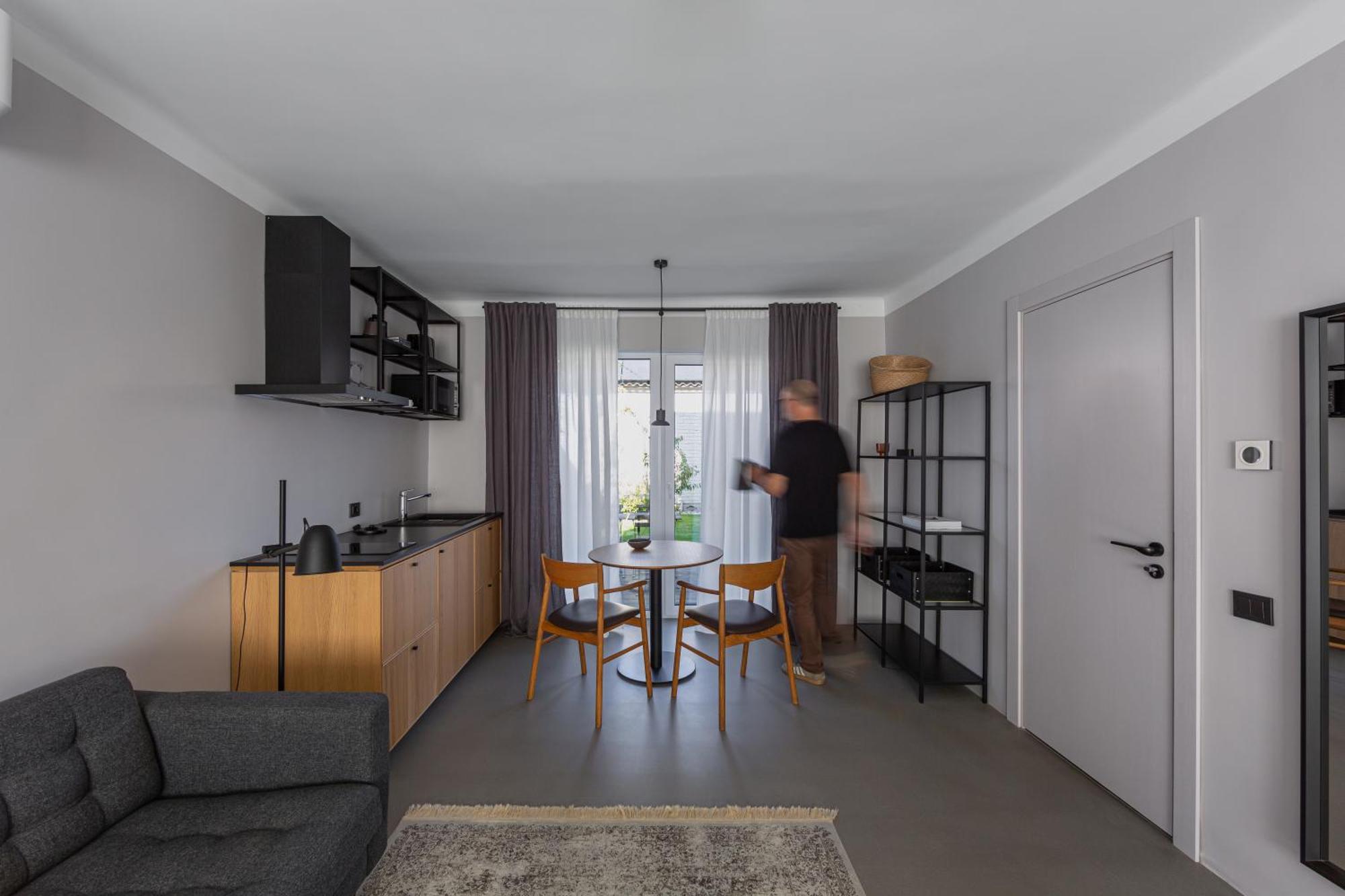 Minimalist. Apartment & Studio Шяуляй Экстерьер фото